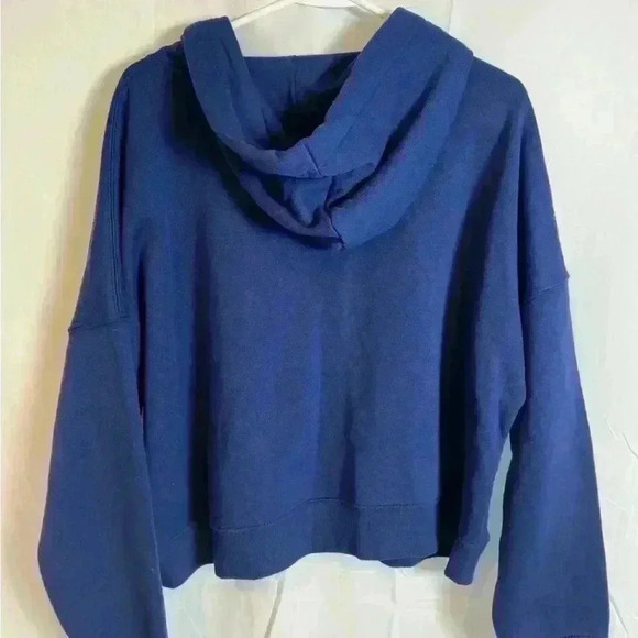 NWT -DISNEY PARKS LIMITED 50th Anniversary w/Gold Logo Sweatshirt (Adult Large) - Picture 5 of 5